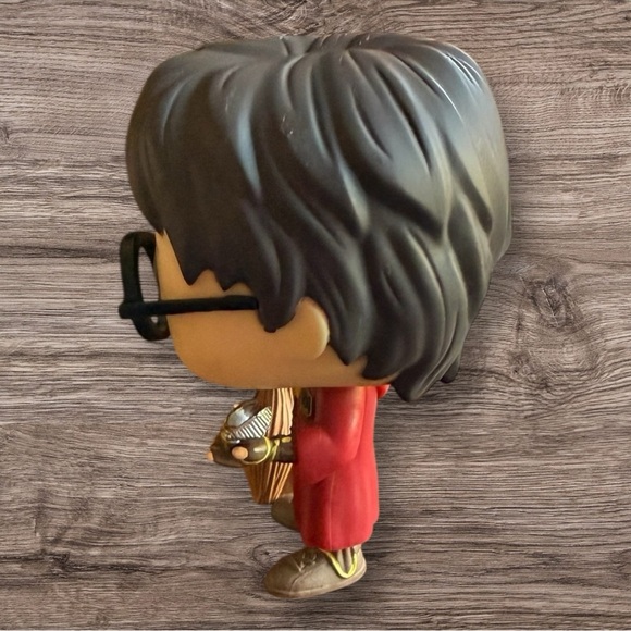 HARRY POTTER Pop! Quidditch Harry - Picture 3 of 6